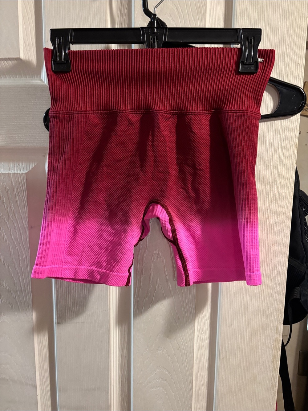 PINK Victoria's Secret Ombre Ribbed Bike Shorts in Dark Pink to Hot Pink